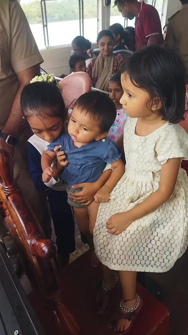 @എല്ലാവരോടും  സ്നേഹം മാത്രം