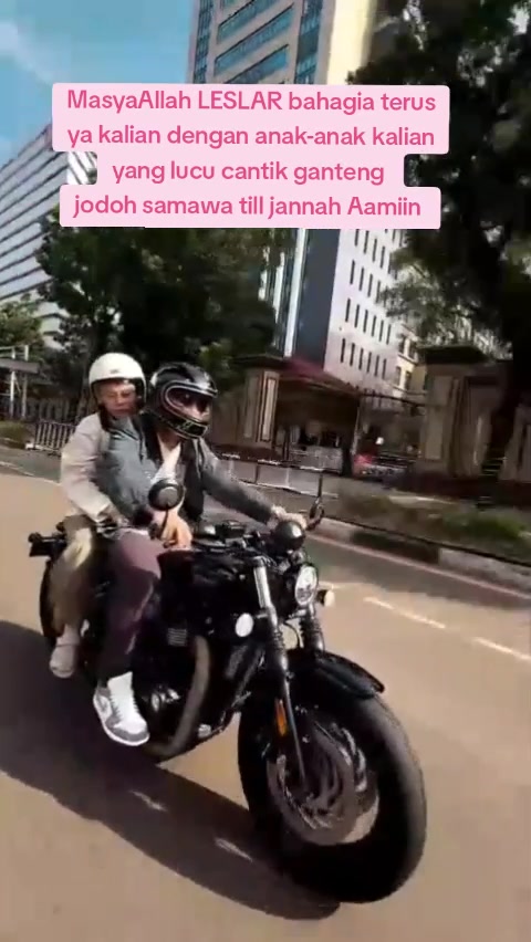 @Bunda Santy (leslarlovers)