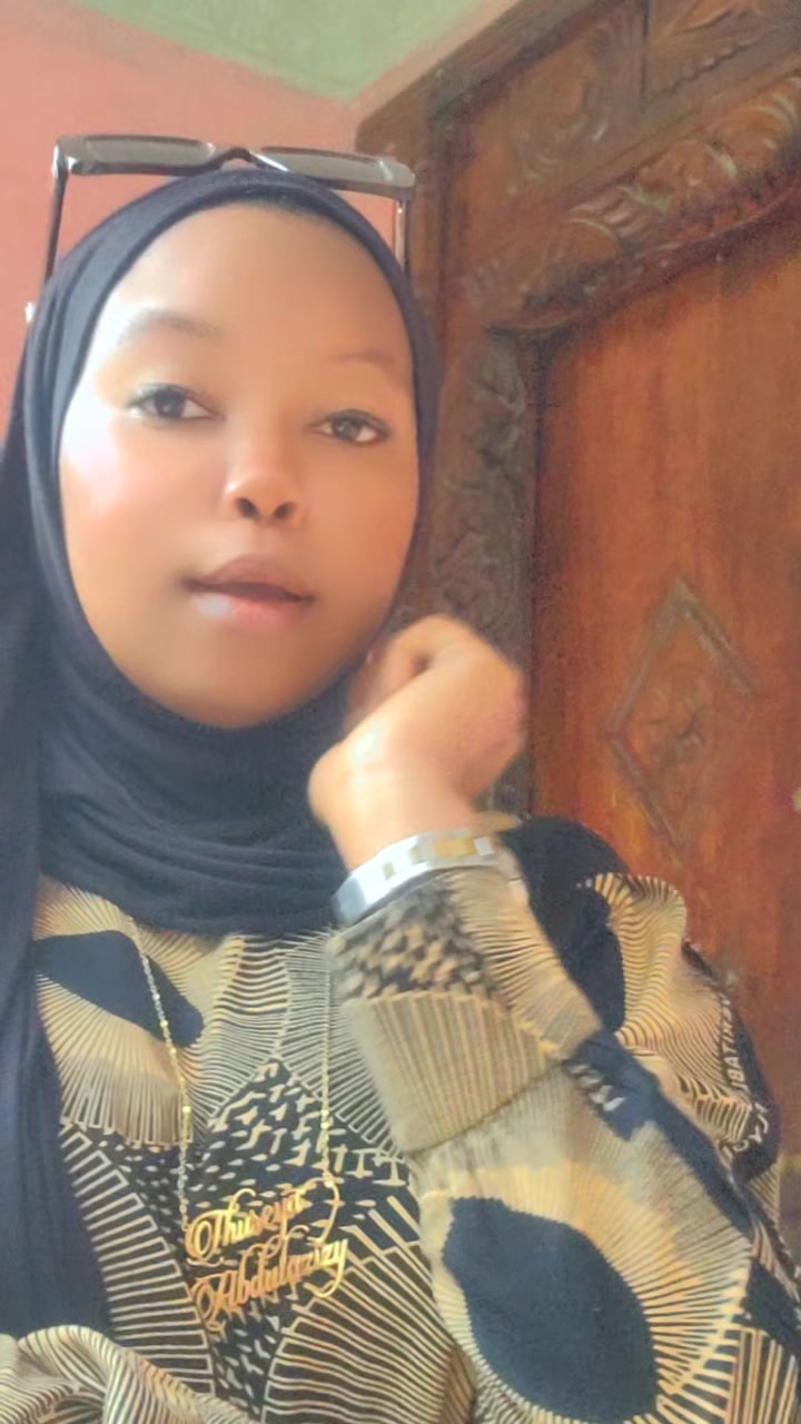 @Unique _girls 06.🌹