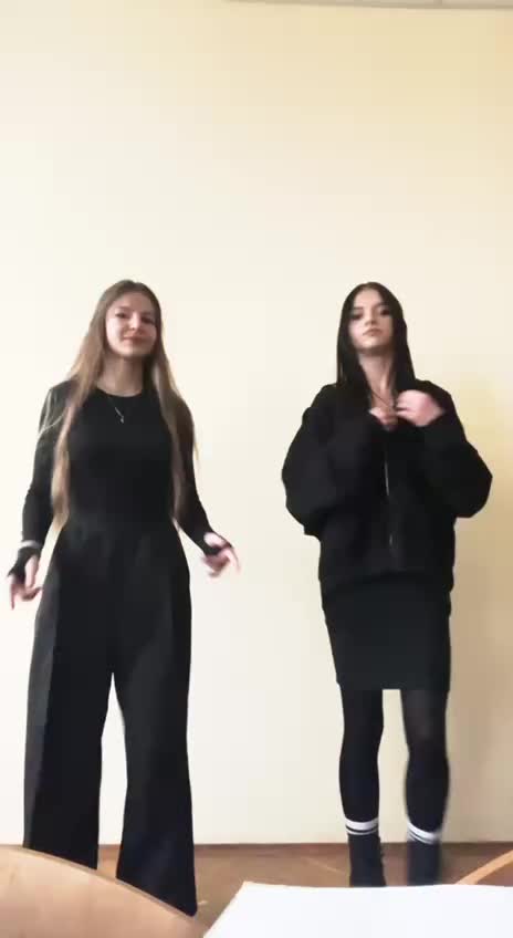 @lilyshizz
