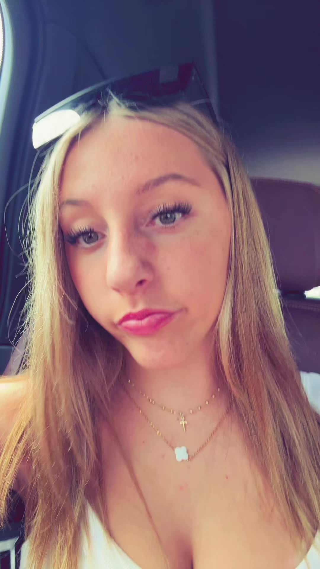 @ella !