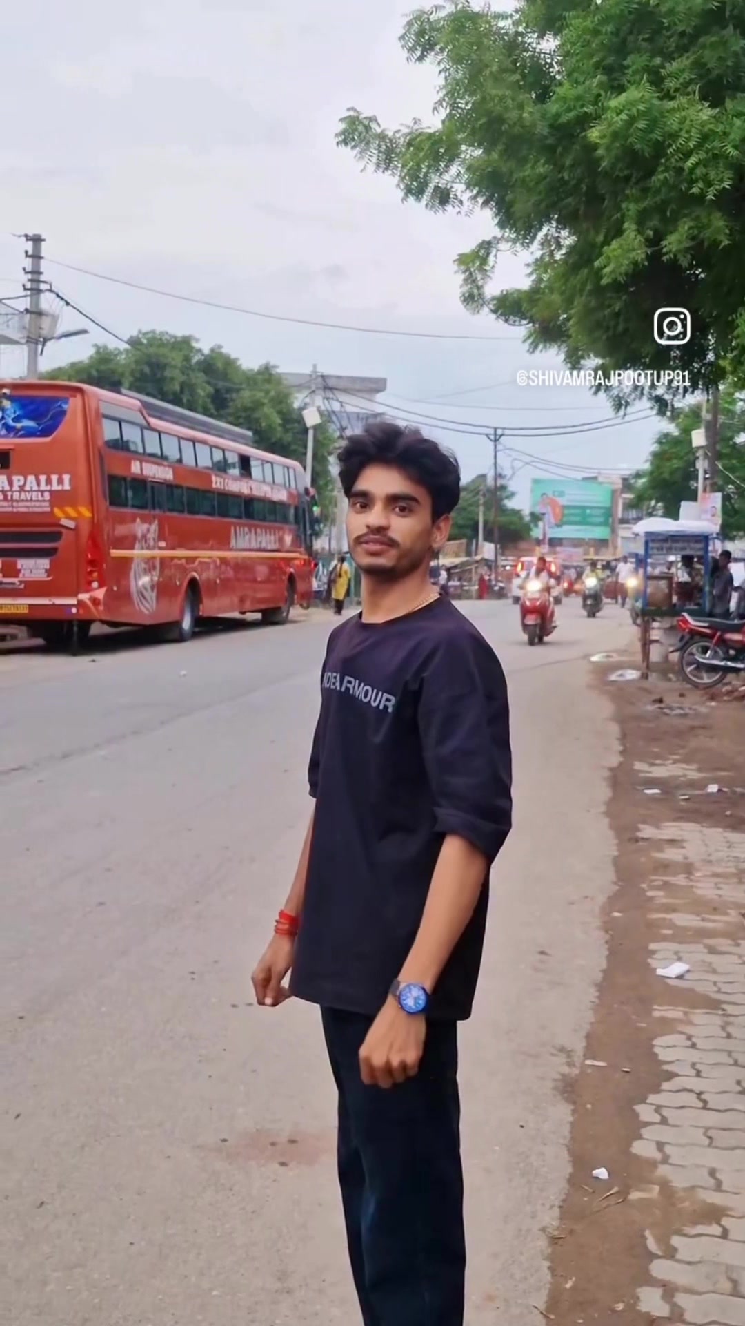 @Na Tum Janoo Na Hum ✌️