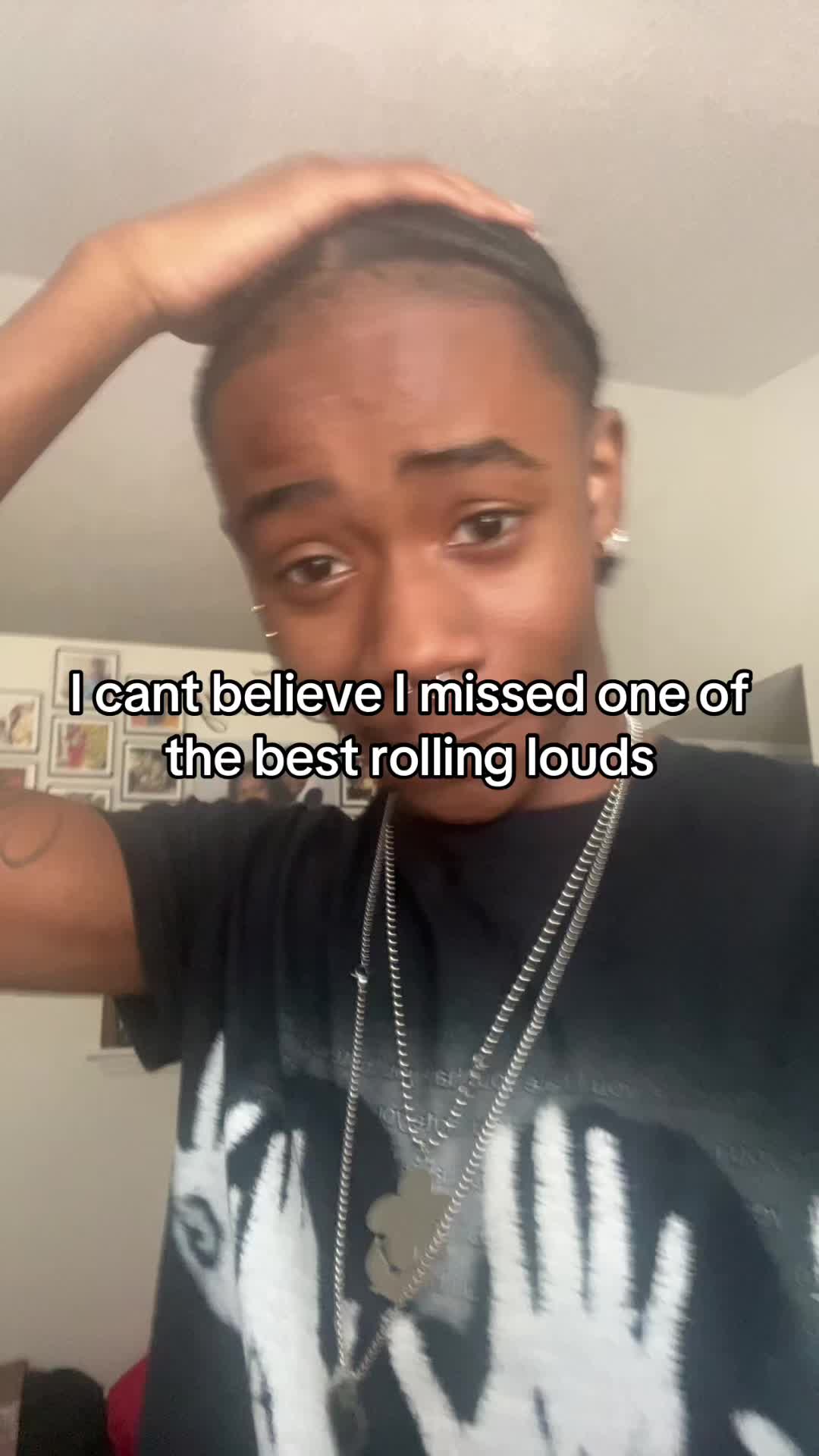 @crosses up