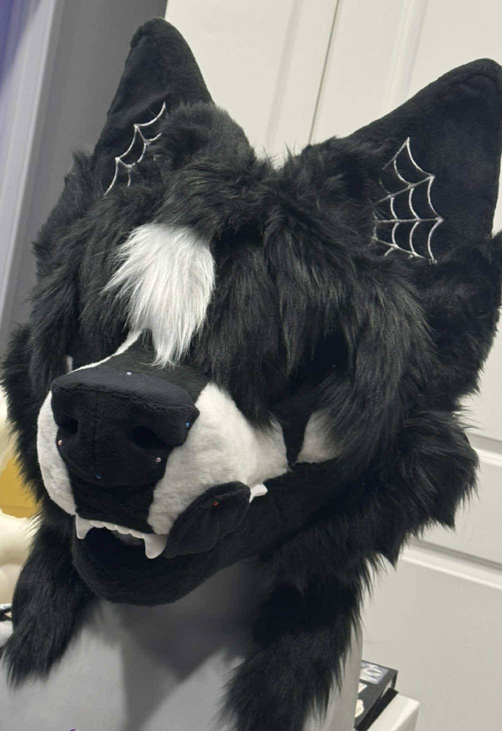 @FruitbatFursuits > ANW