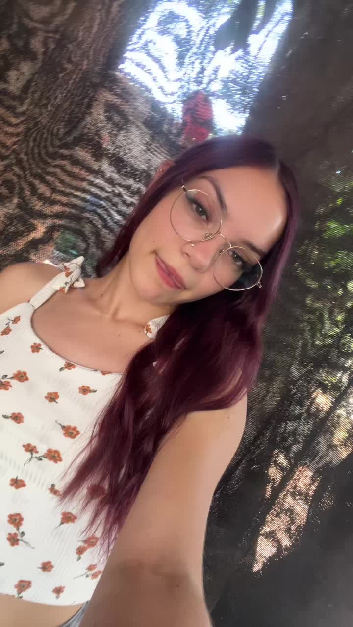 @camilezcano__