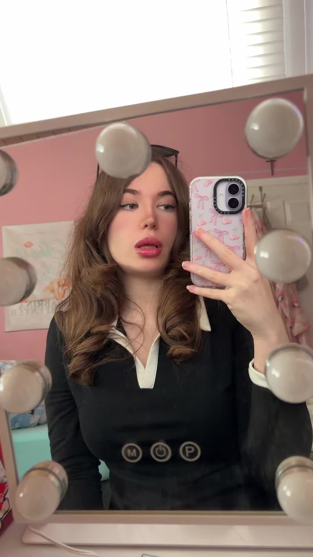 @Cherry 🍒🥶