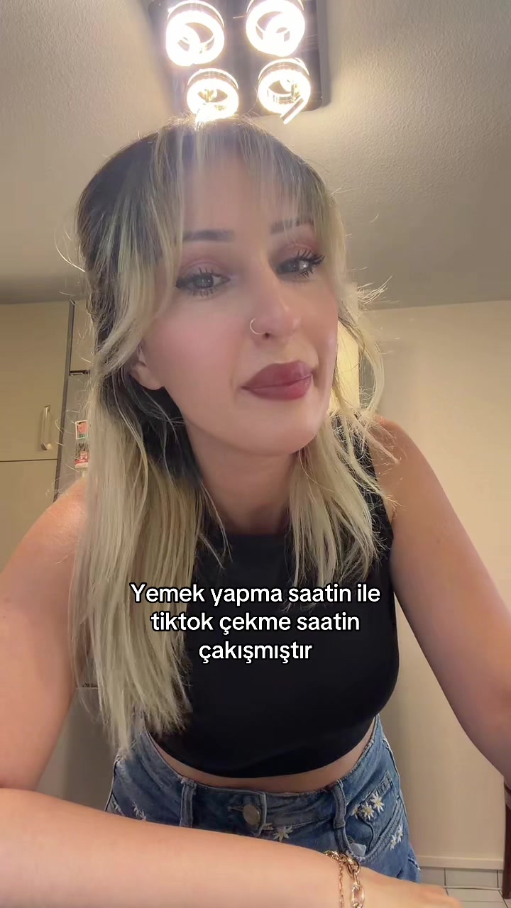 @menekse🌸