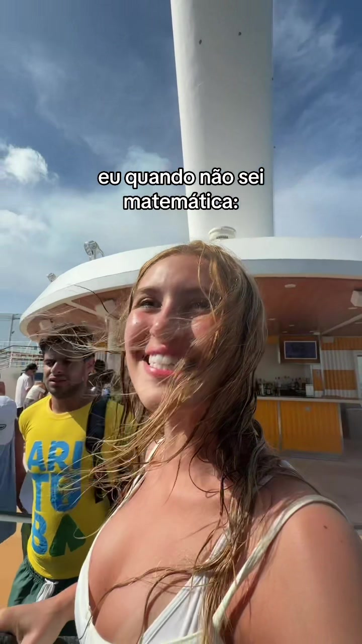 @Lara B🫧