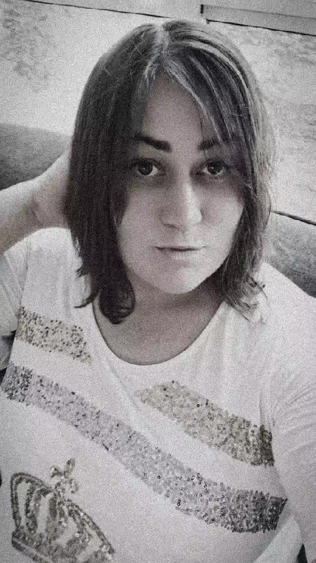 @Victorița