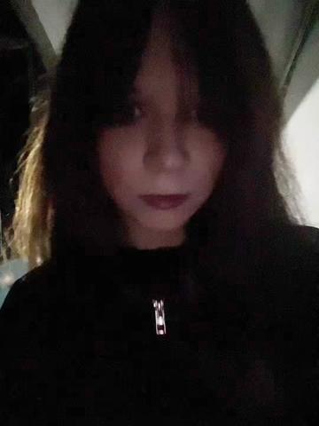 @🧟&zwj;♀️