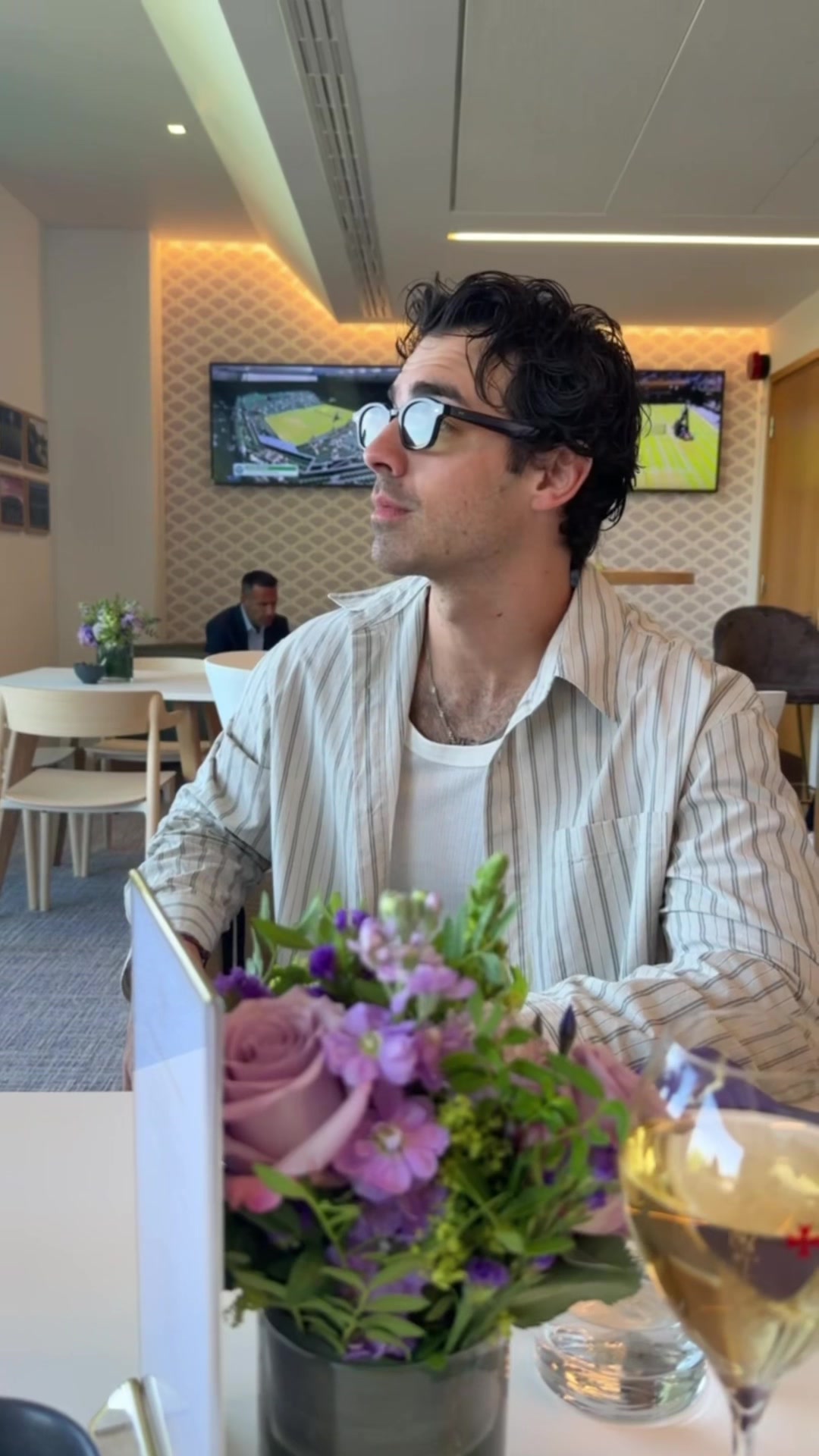 @joejonas