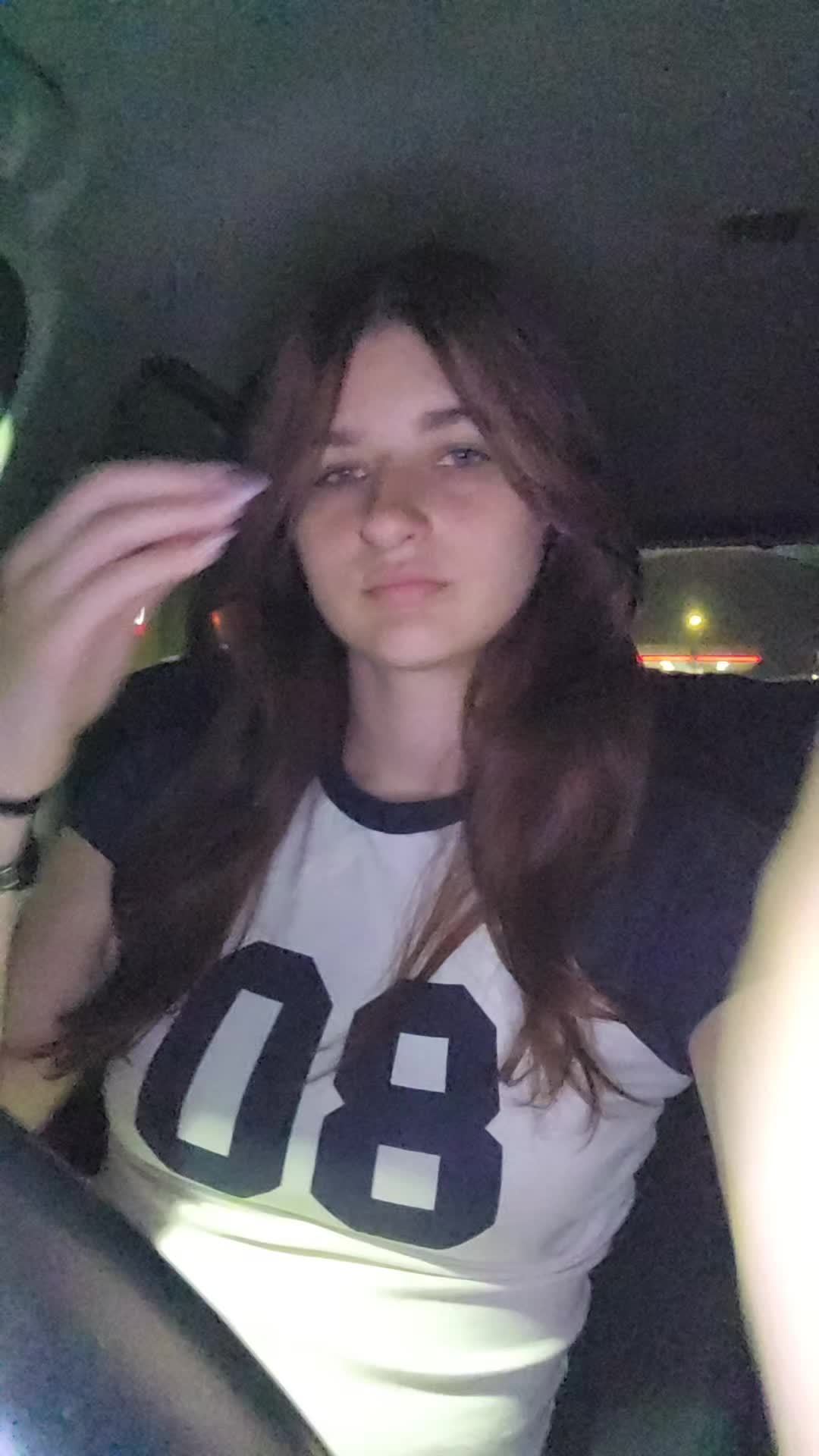 @Mae