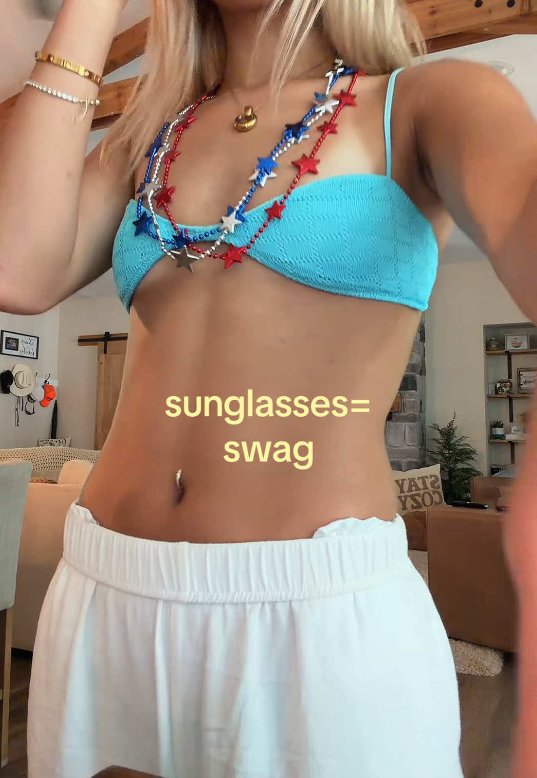 @caitlynnavery