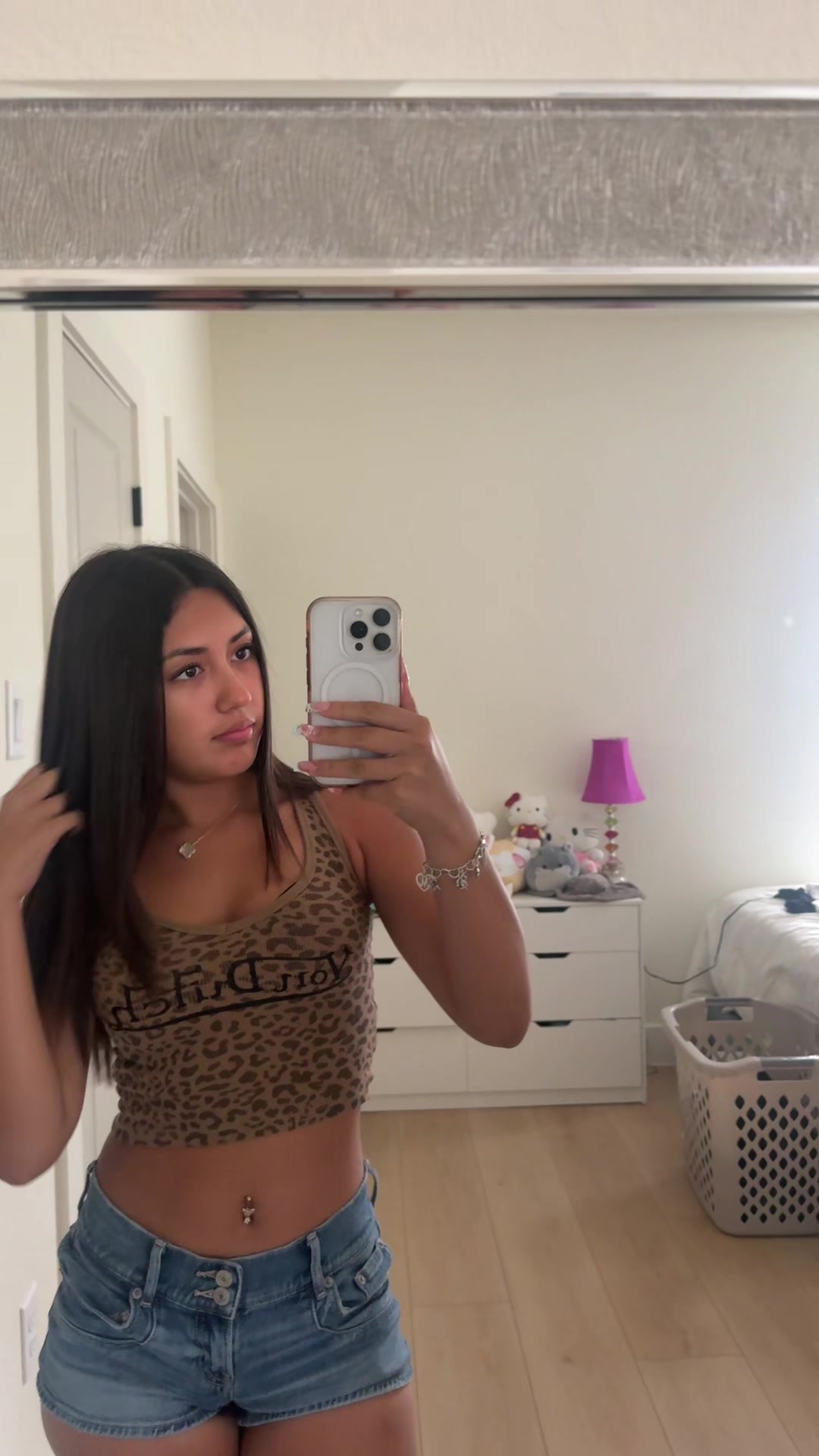 @⊱✿⊰