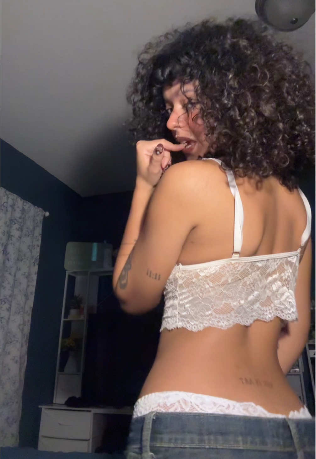 @⚫️