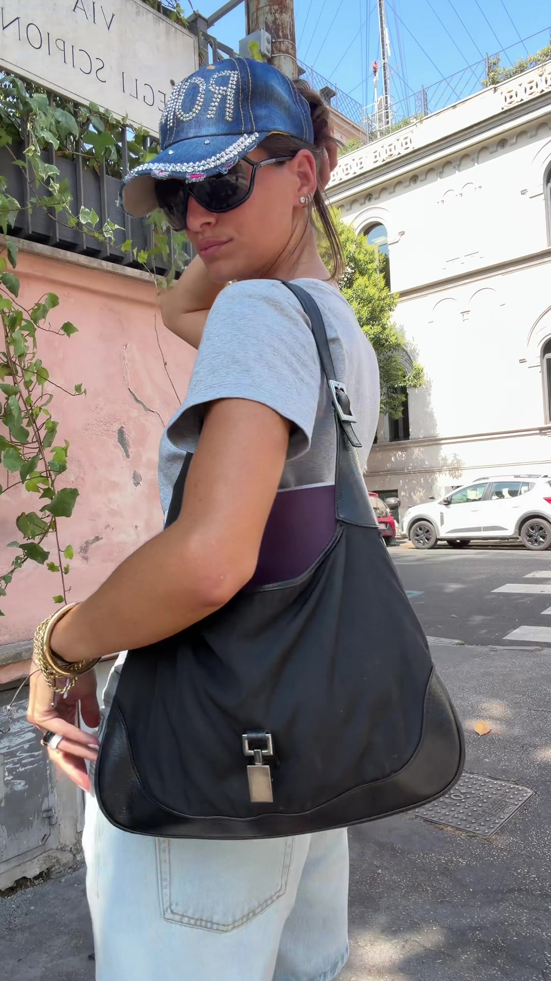 @Lolita