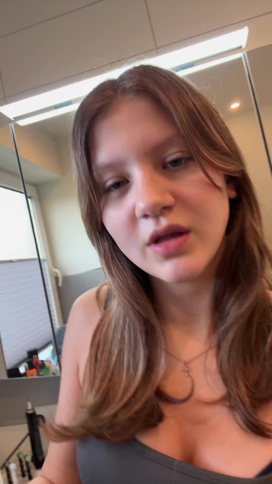 @𝐞𝐧𝐲𝐚🎧🤍