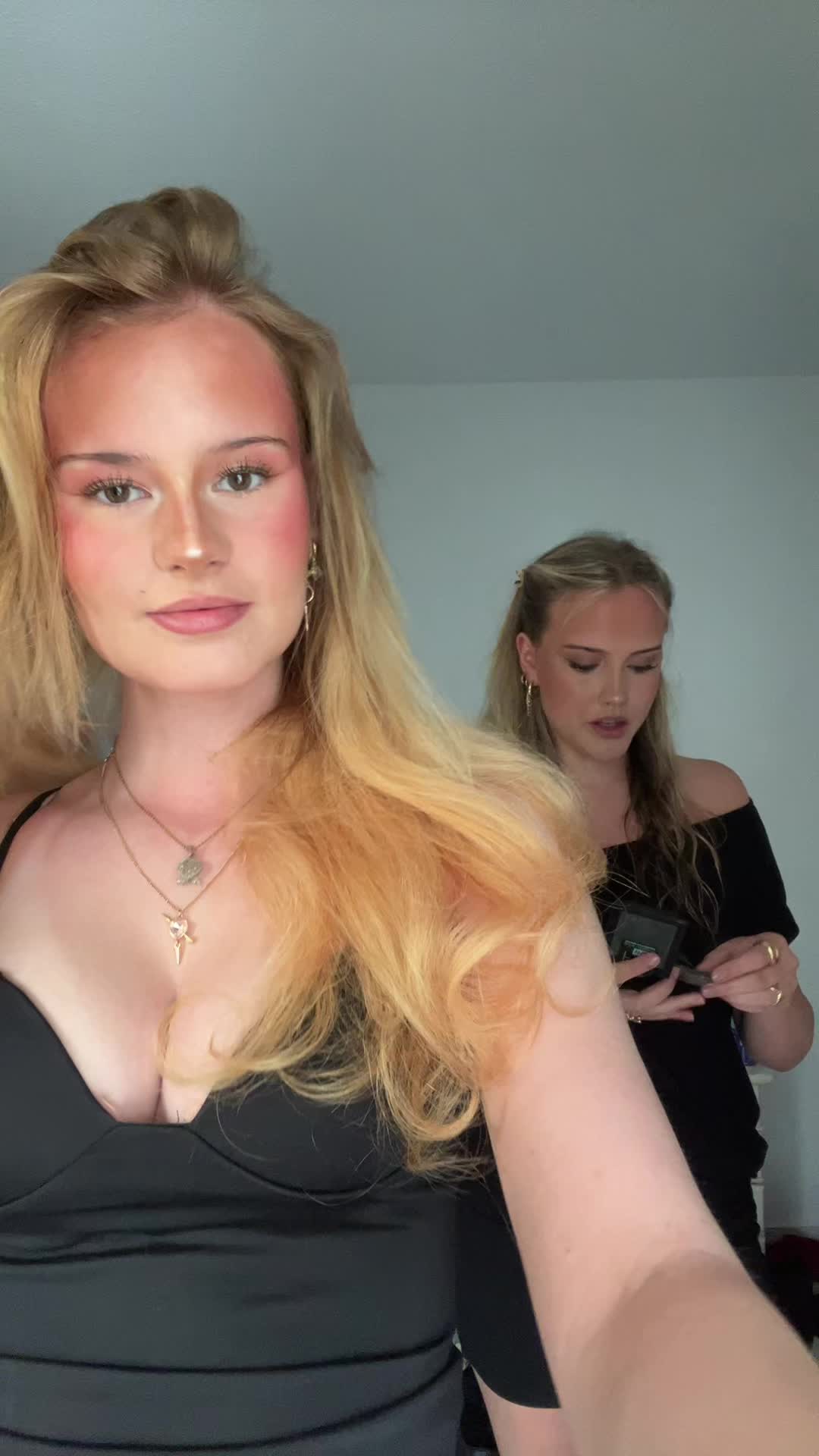 @EmmyblidSpam🍾