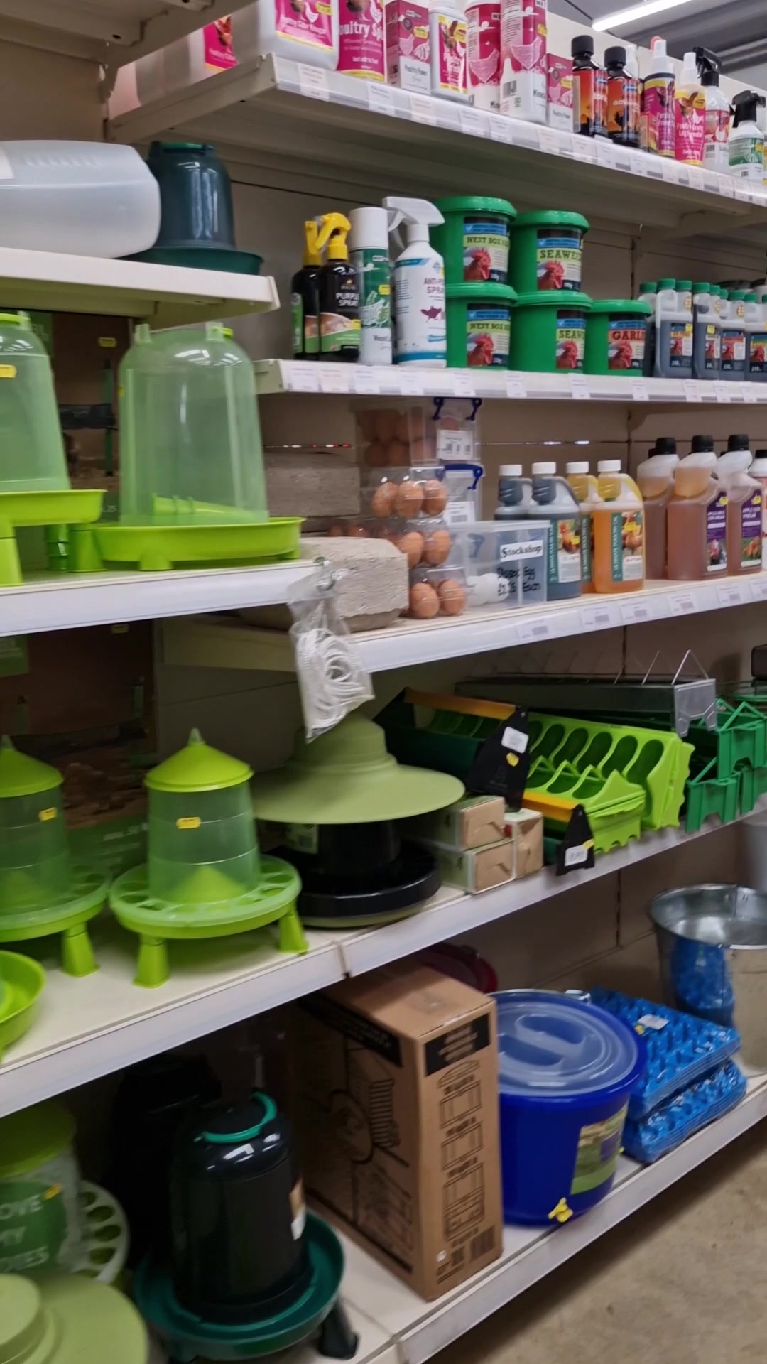 @Rollins Farm Supplies