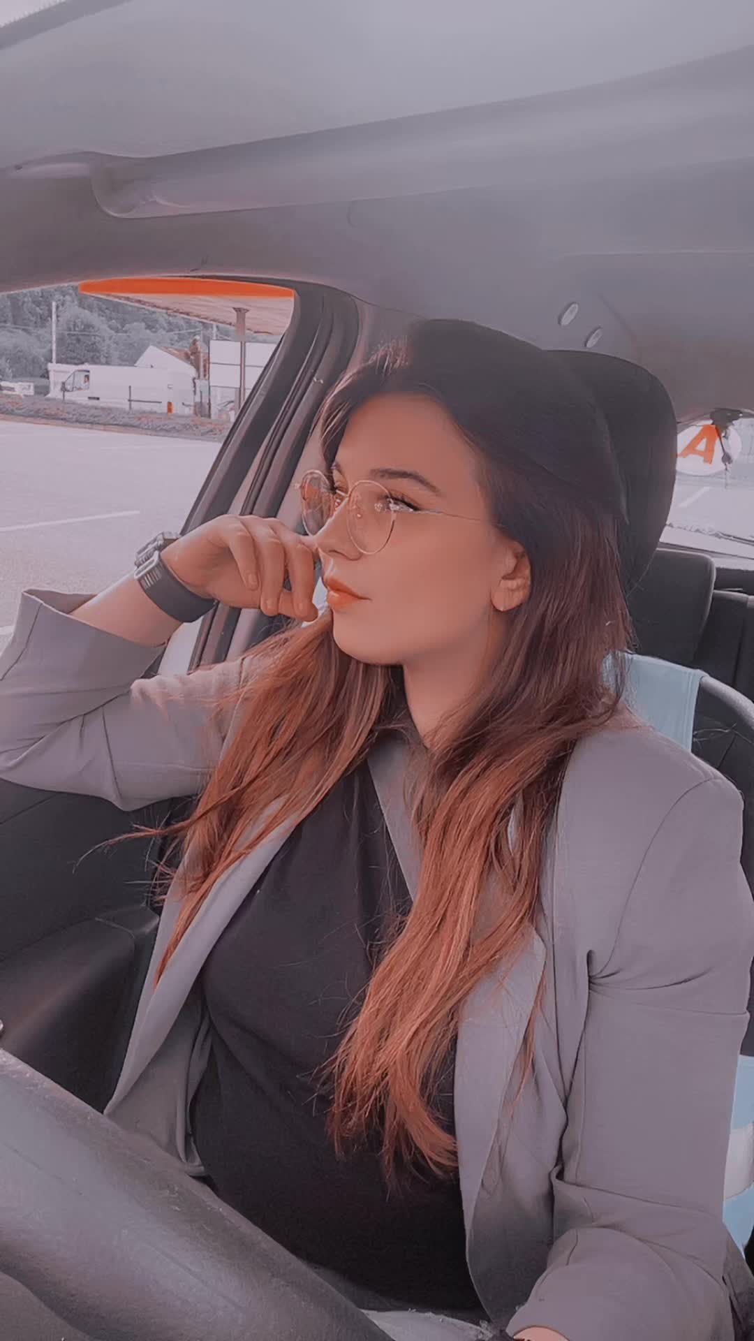 @Kat 💜
