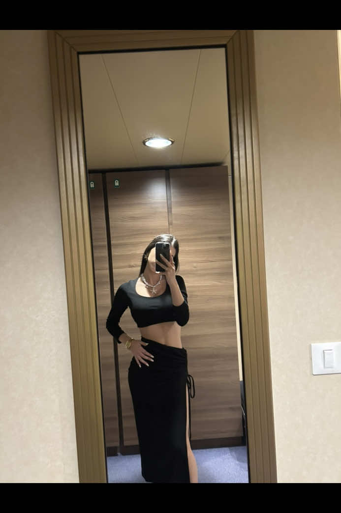 @__Emanuela__