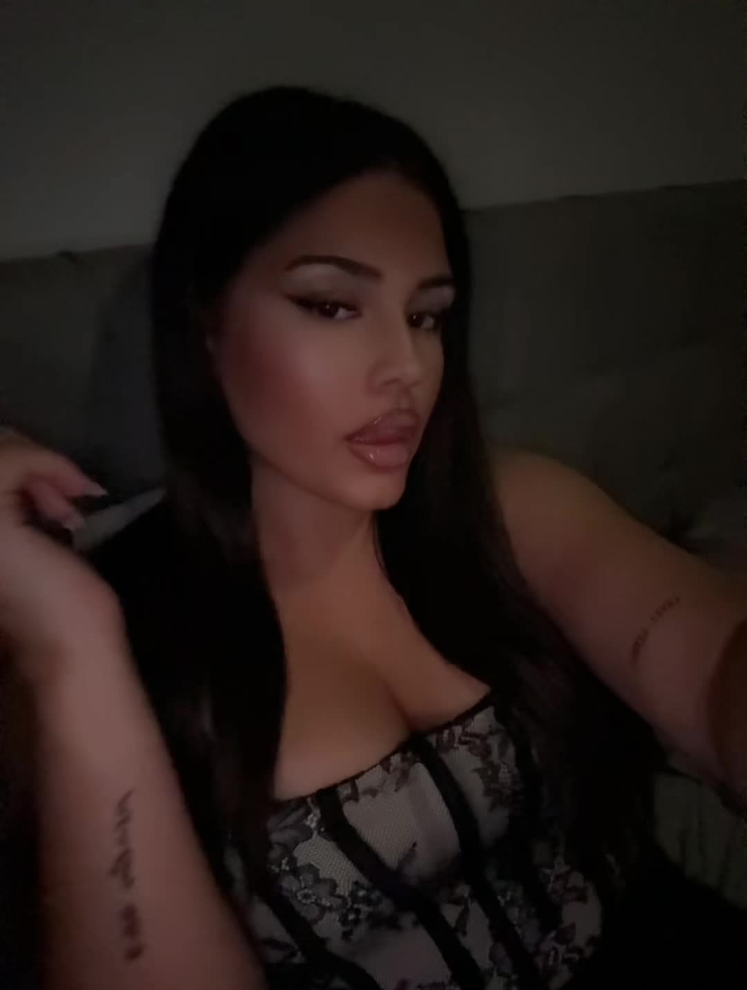 @inushja 🇦🇱