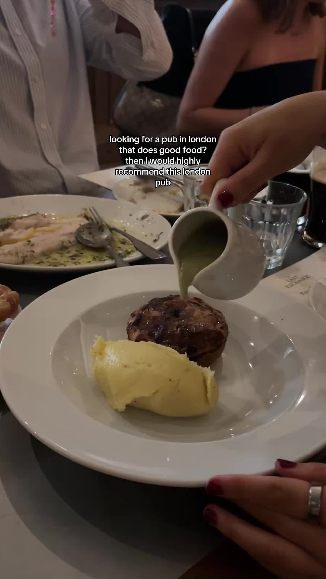 @hayley | london life