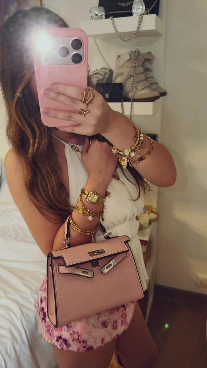 @𝓐𝓷𝓪𝓲𝓼𝓐𝓭𝓵𝓷🪽