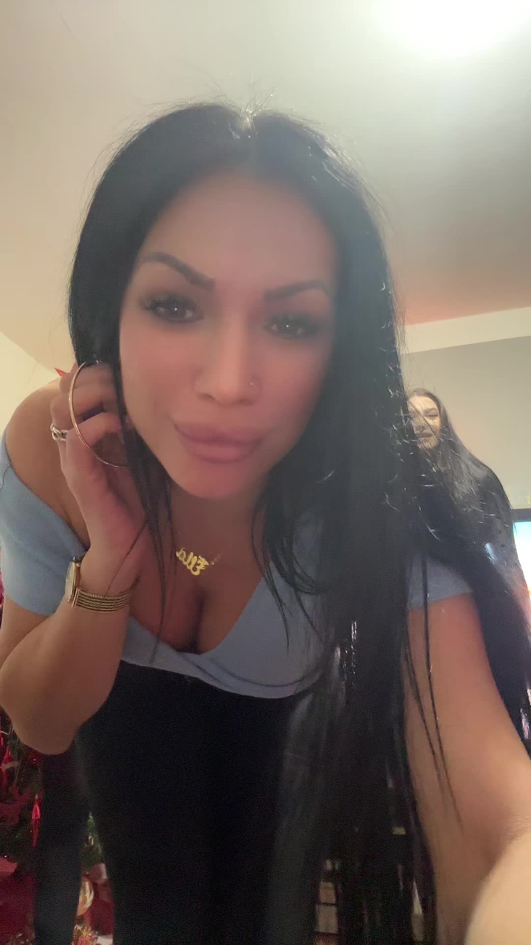 @Ella Ella