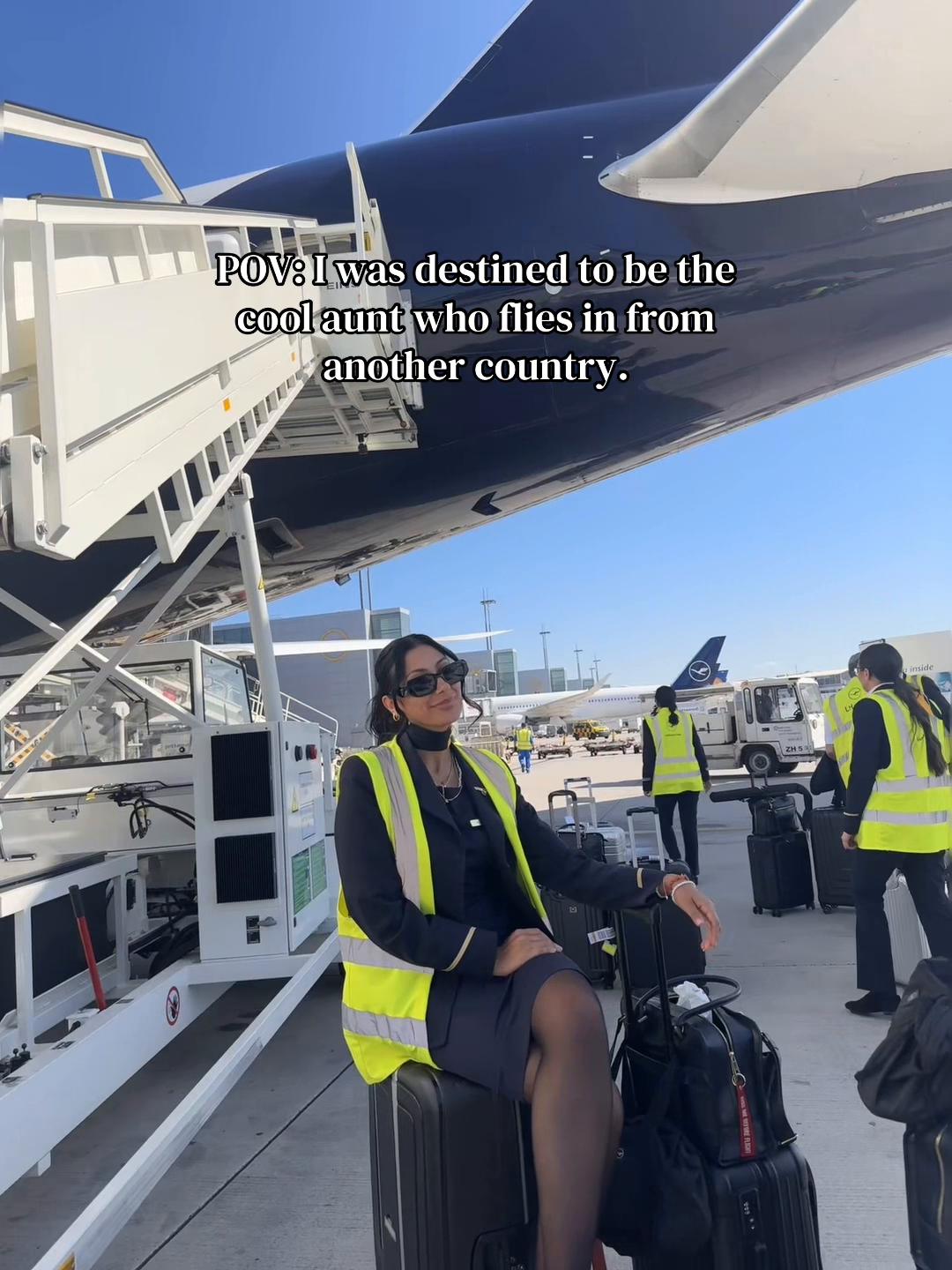 @Aylin🤍 Flight Attendant