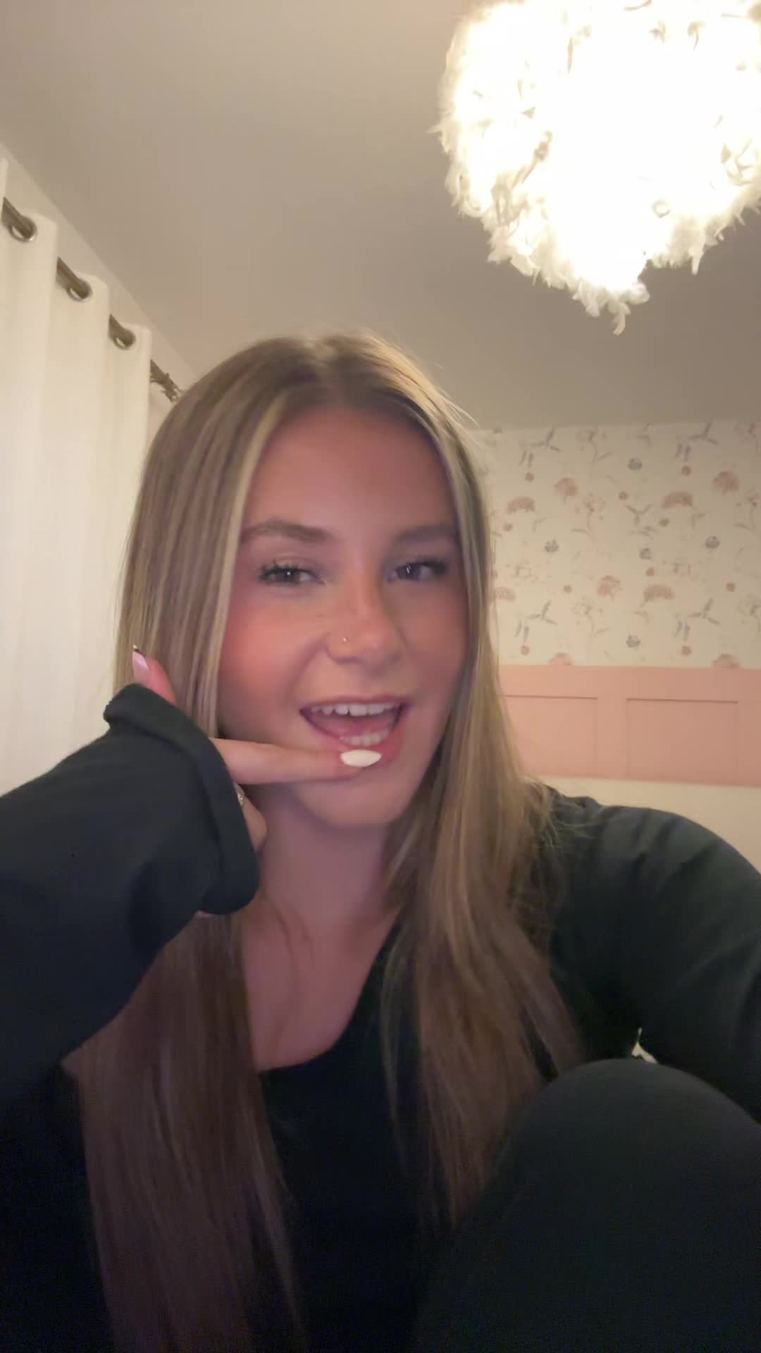@izzyaspams