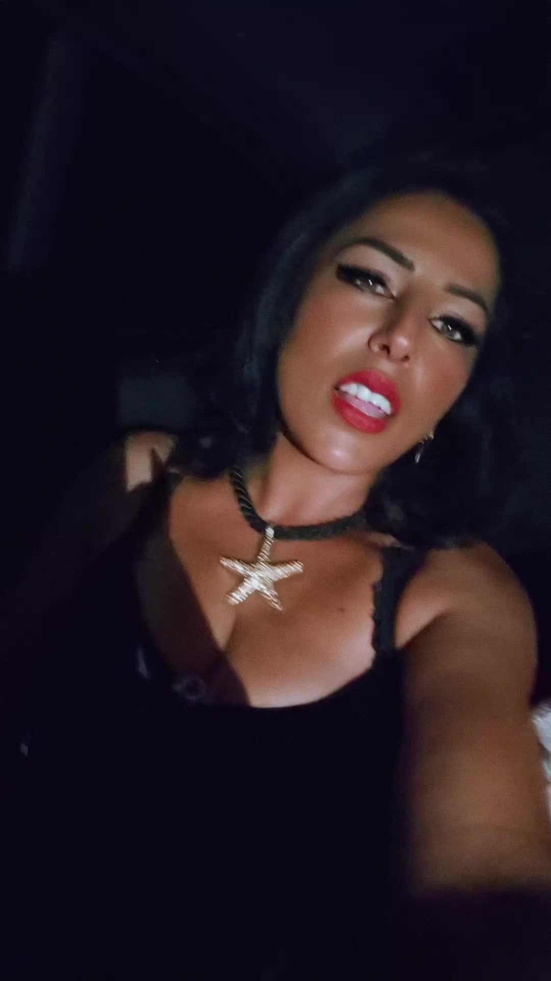 @melodie ❤️ ❤️ ❤️ 💋💋⚘️⚘️