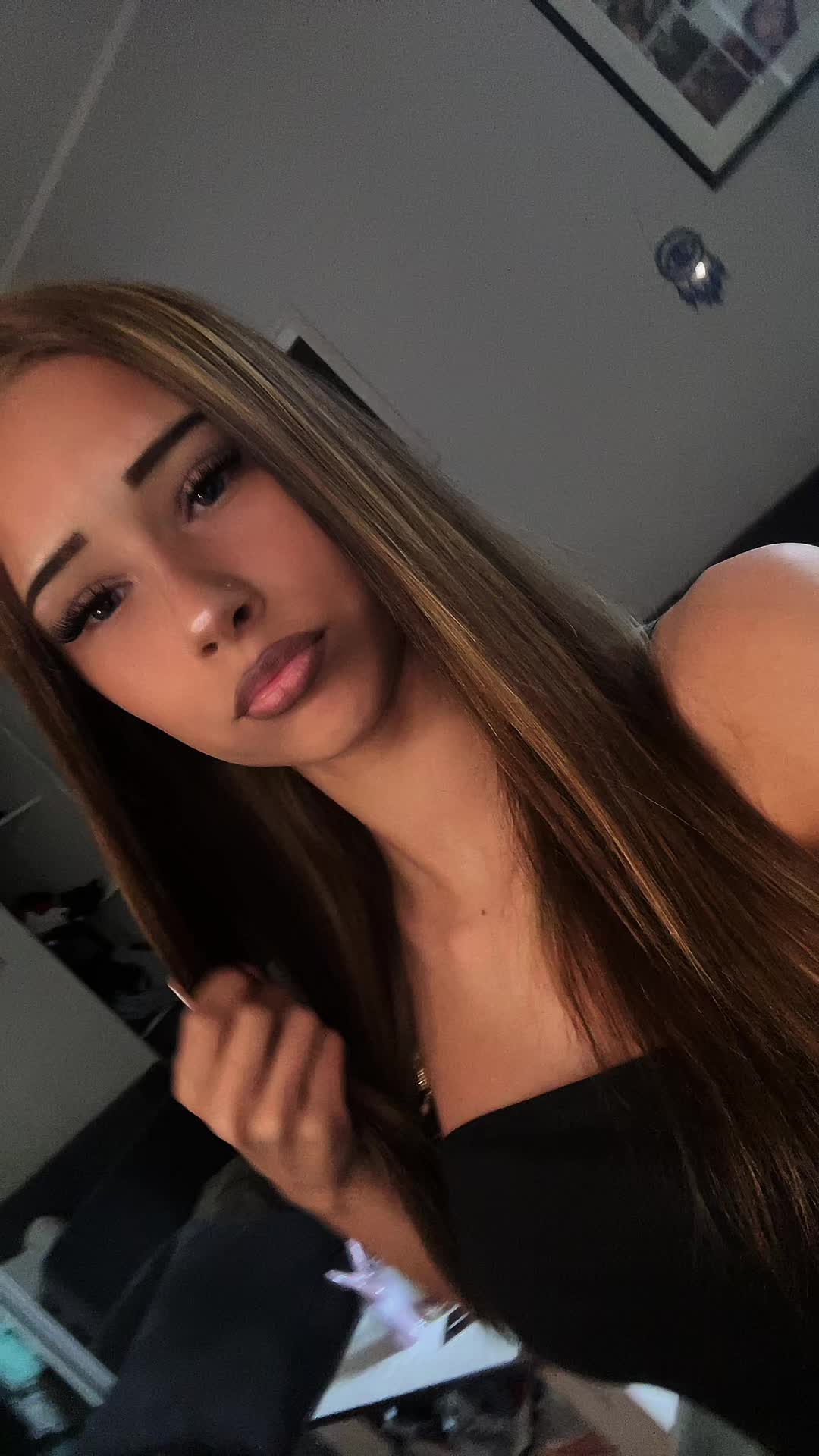 @𝒢𝓊𝓁𝒾𝒶 🖤