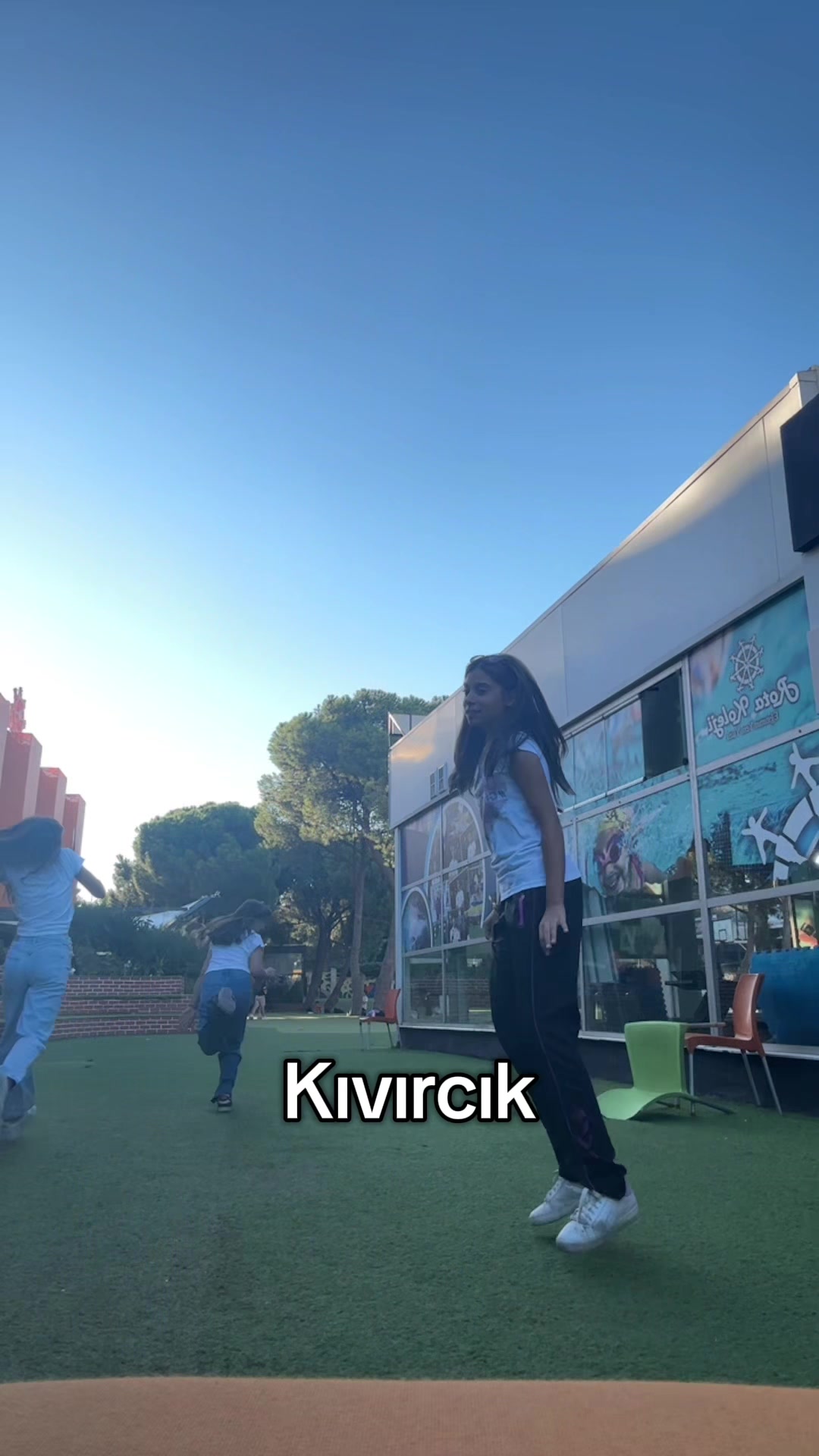 @Hira🦭