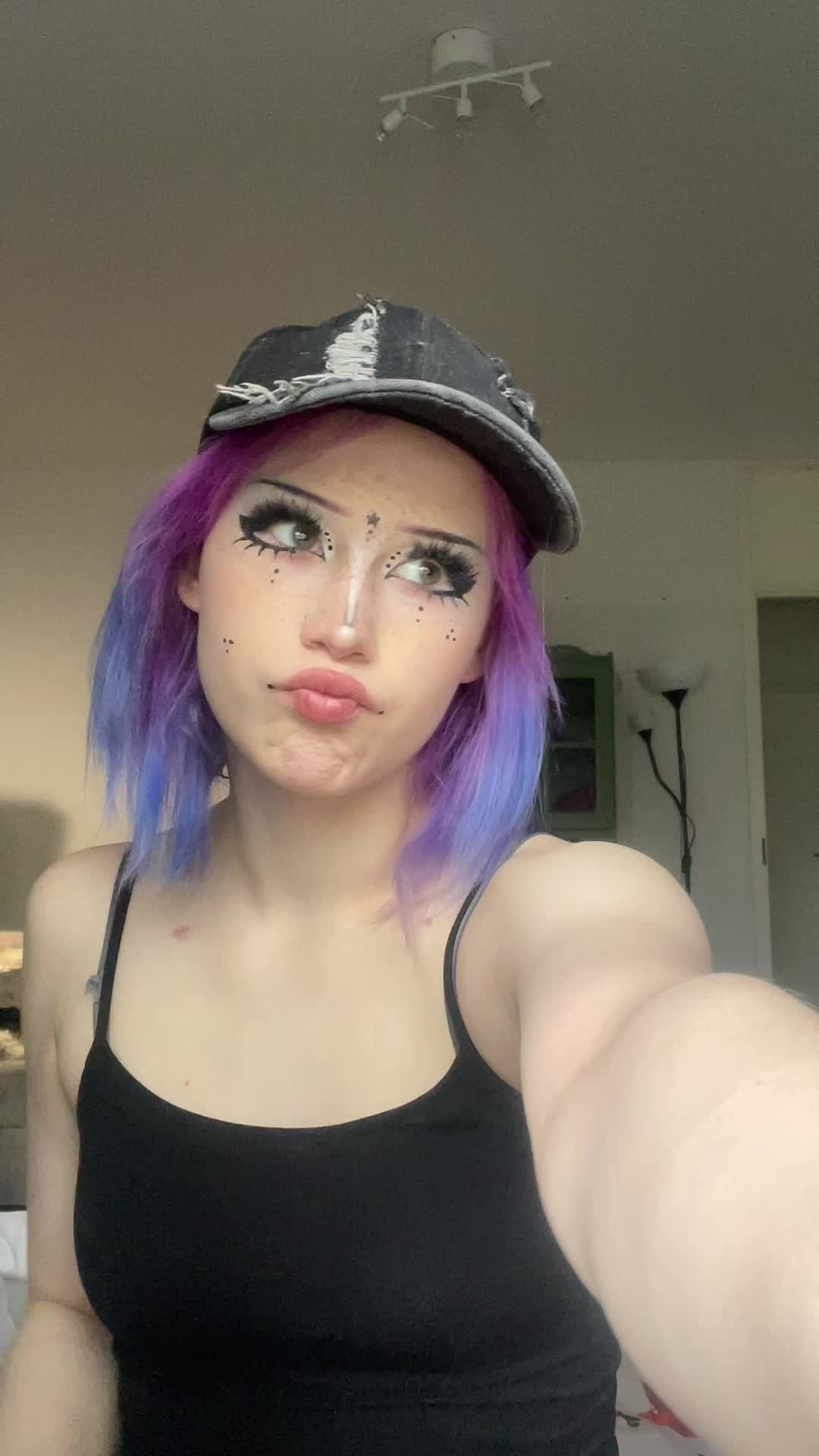 @nuokkuneiti420