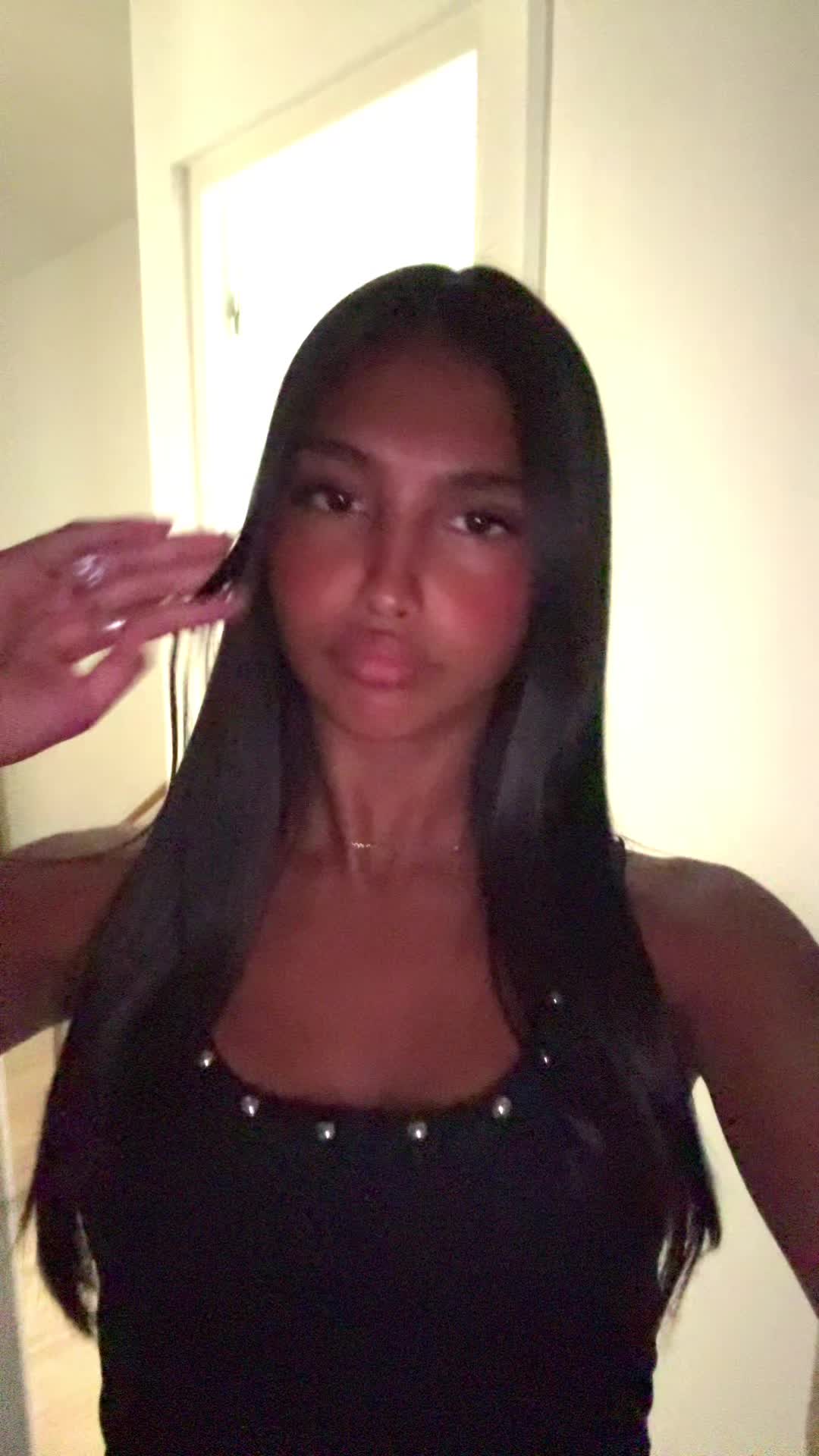 @C L E M&rsquo; 🍒