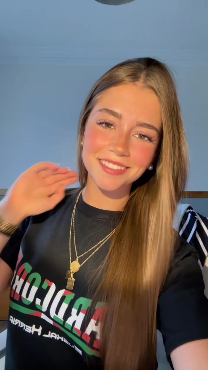 @norazoaz?