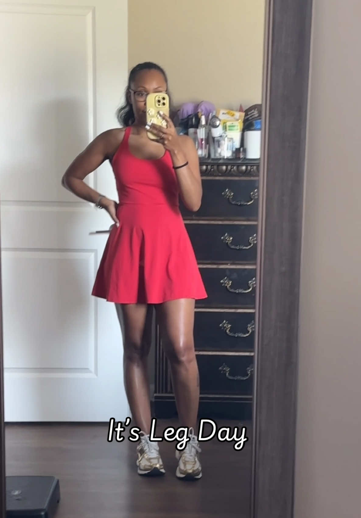 @Sharie_Monet