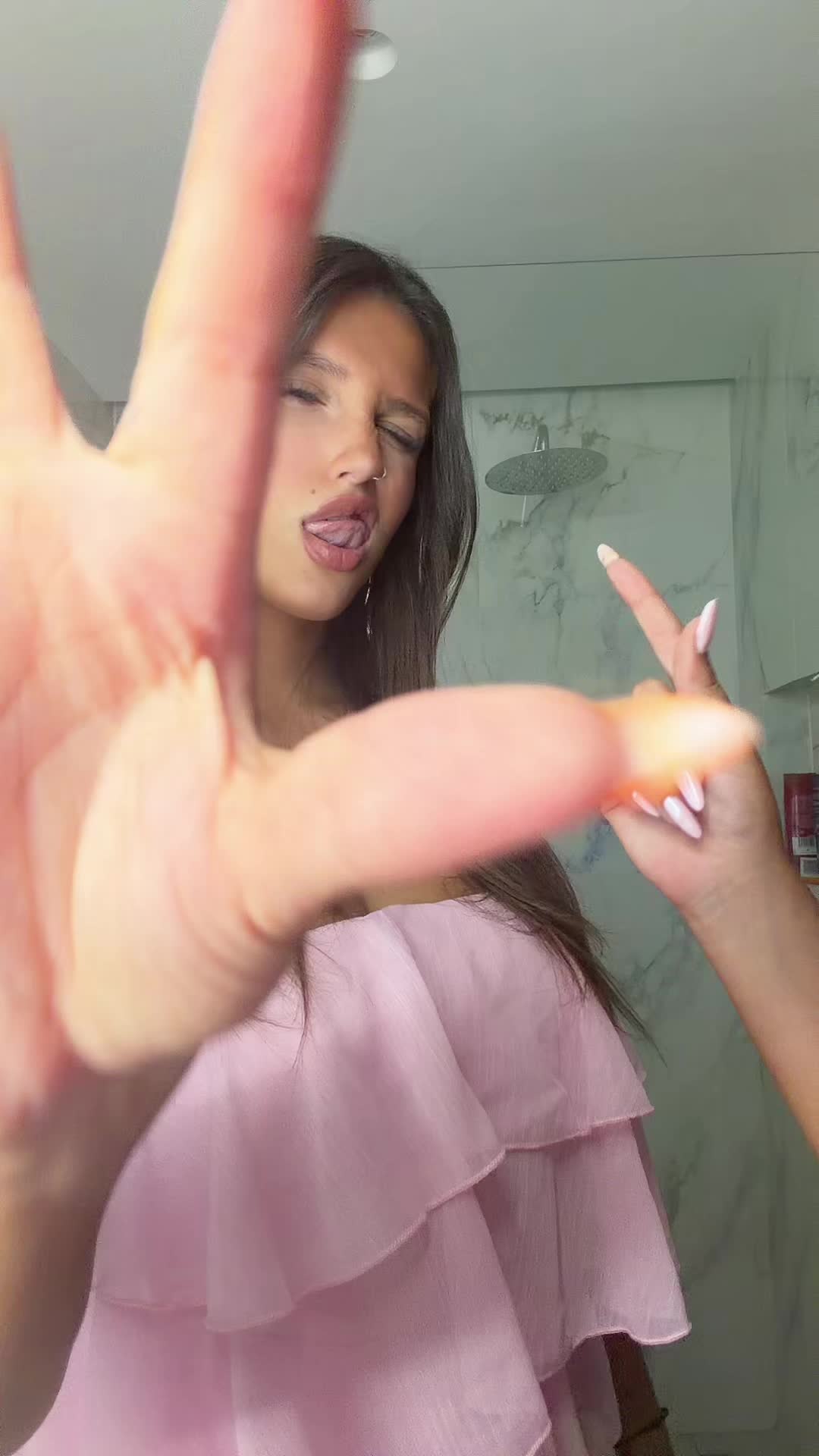 @maria.tsiaraa