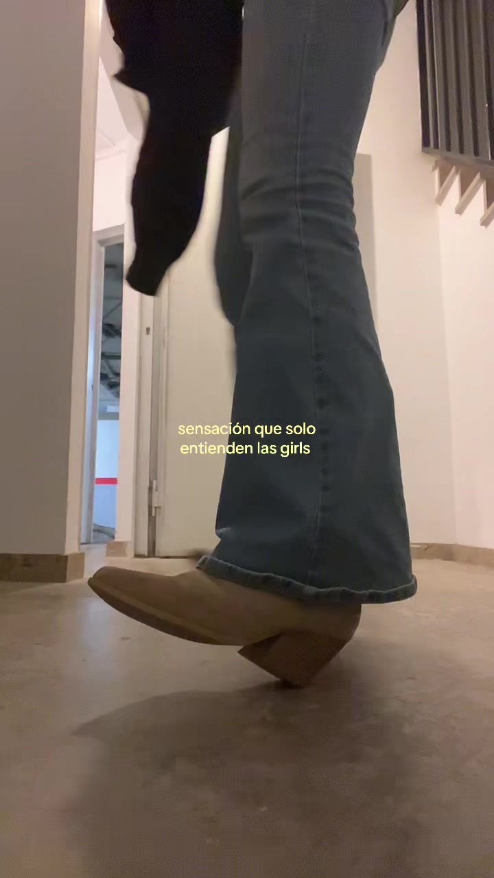 @𝒩𝒶𝓉𝒾🌸