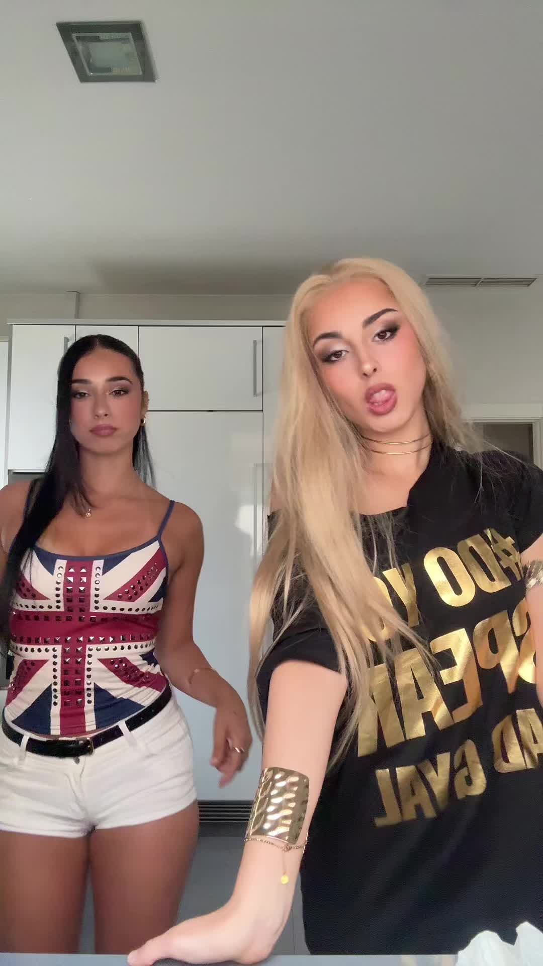 @Carlota