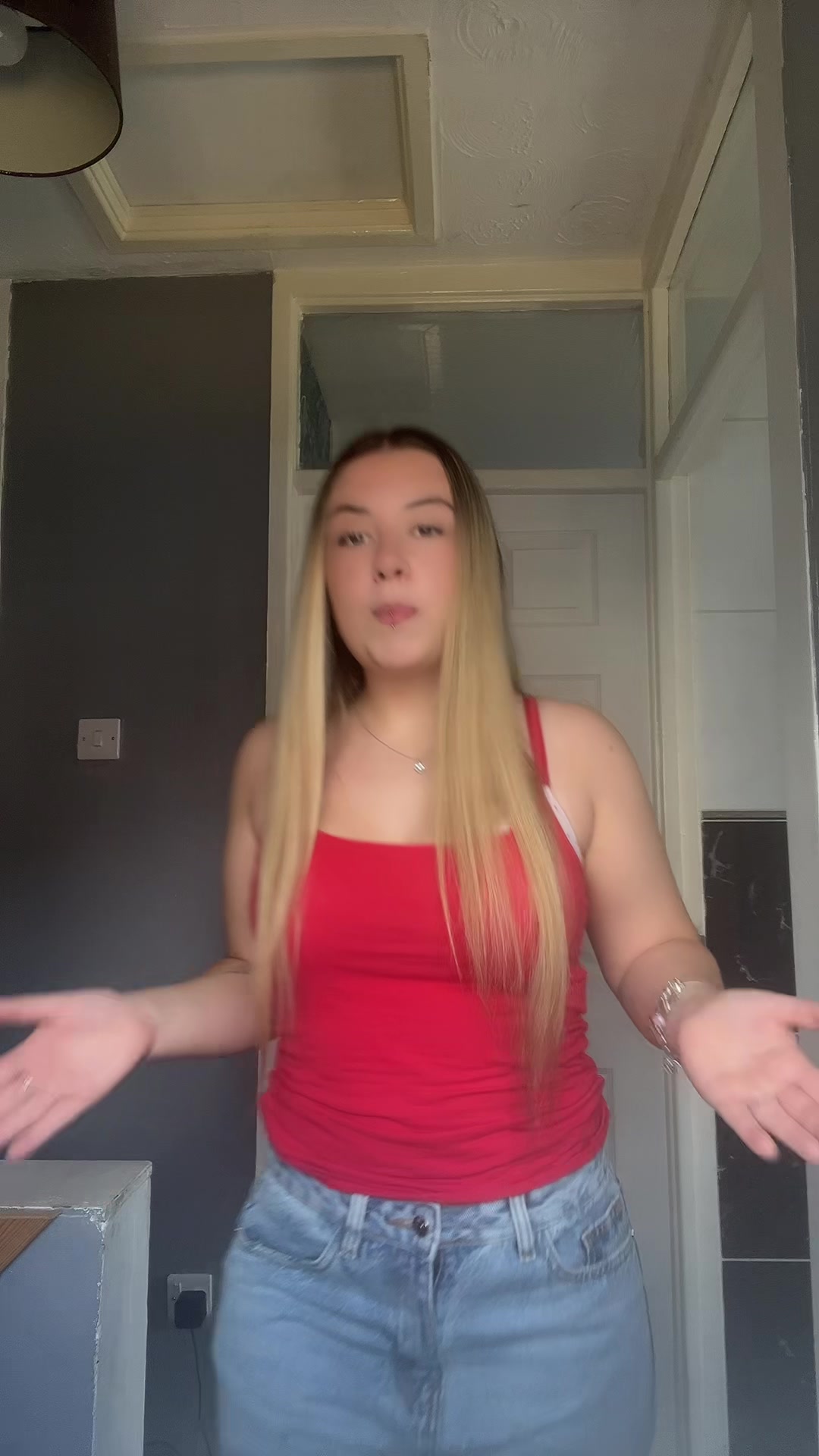 @𝓒𝓵𝓸🍒