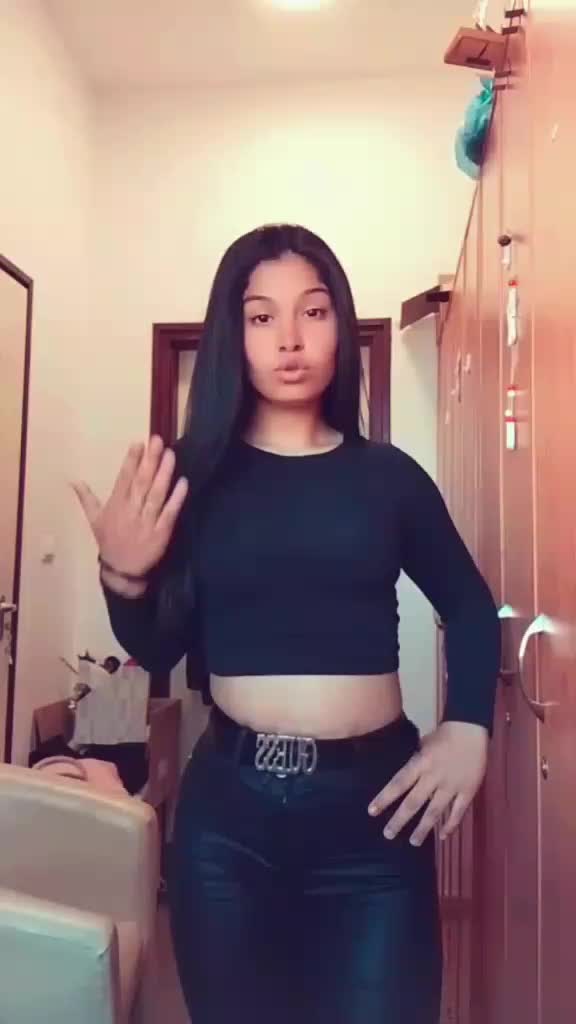 @Daniella🤎🖤