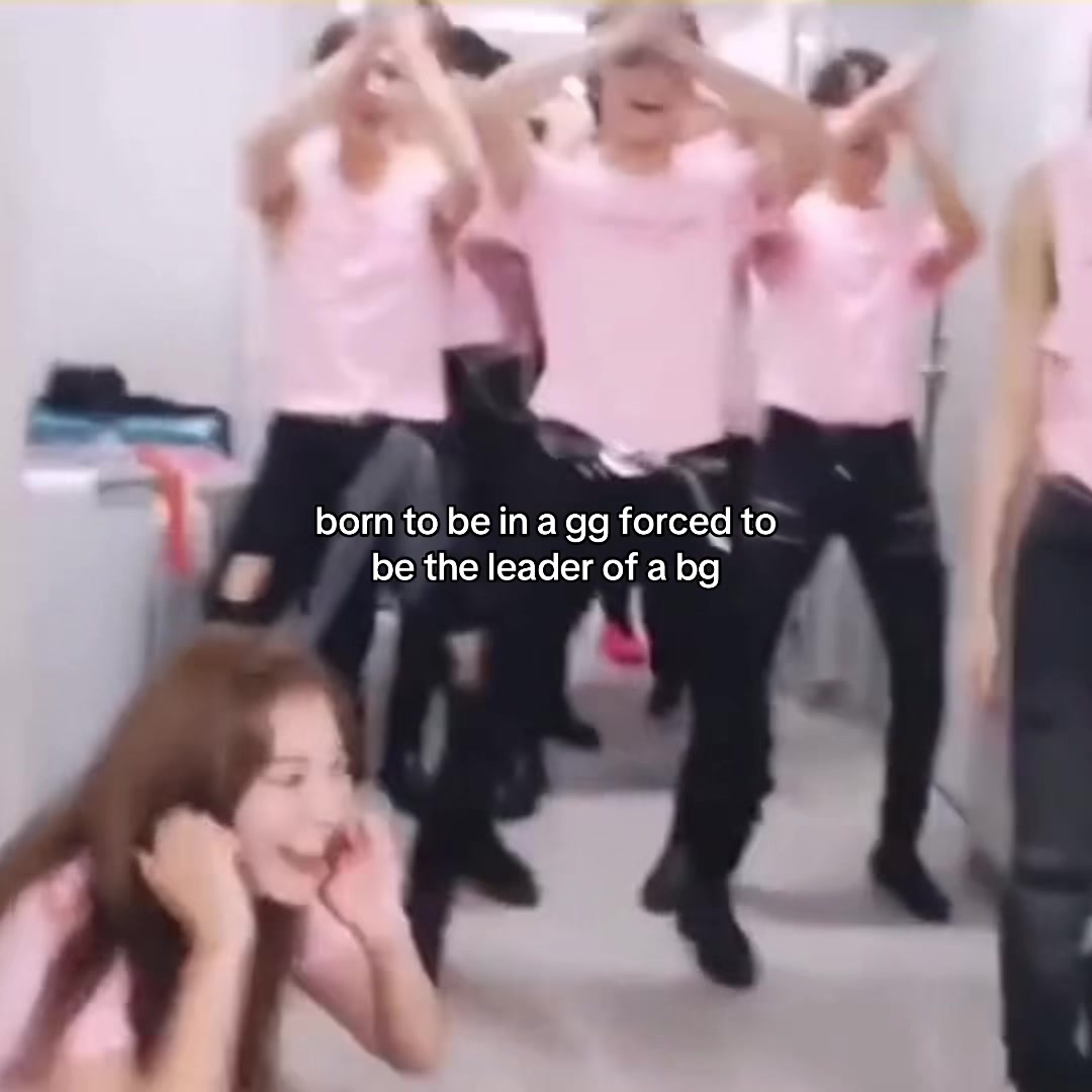 @anni ᥫ᭡