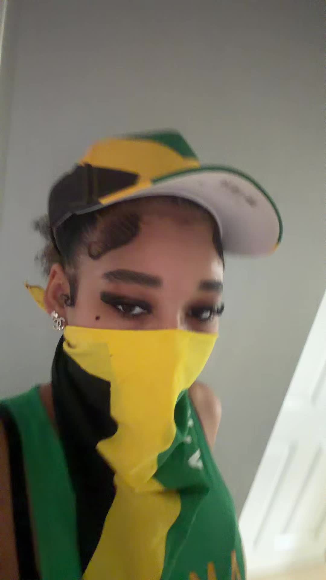 @𝐋 𝐈 𝐀́ 🩶.’