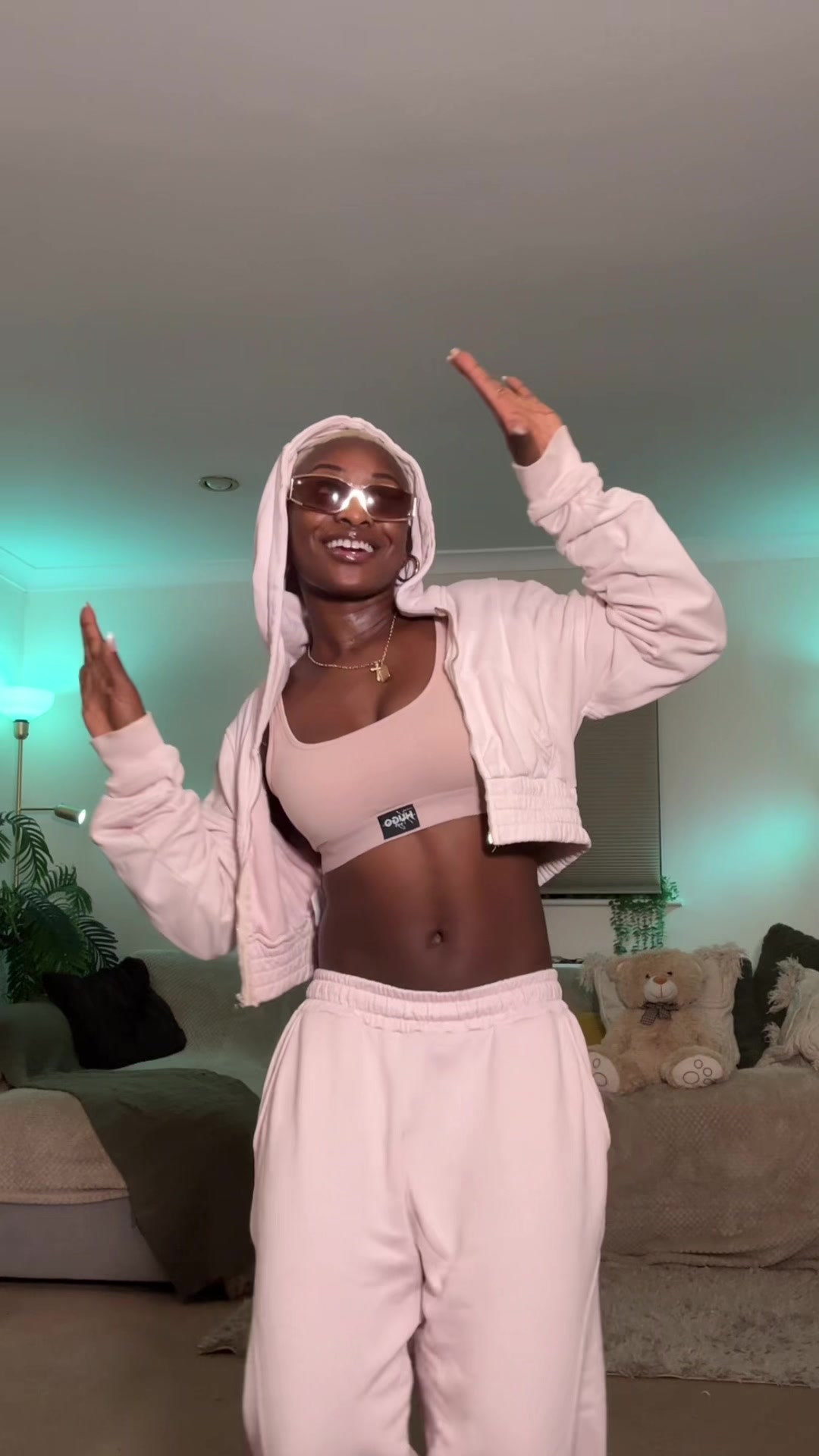 @ItsJustNifè