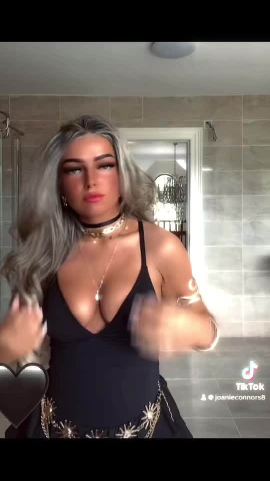 @J♡anie Connors <<3