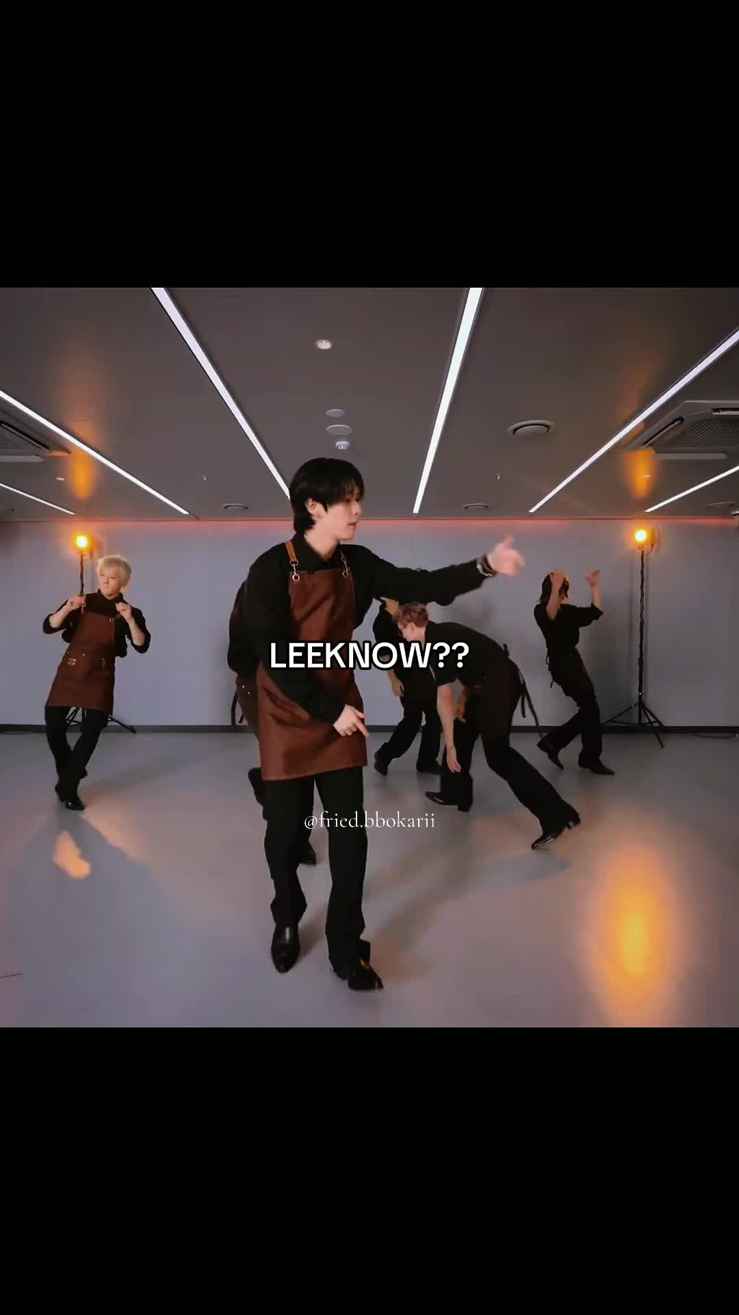 @︎