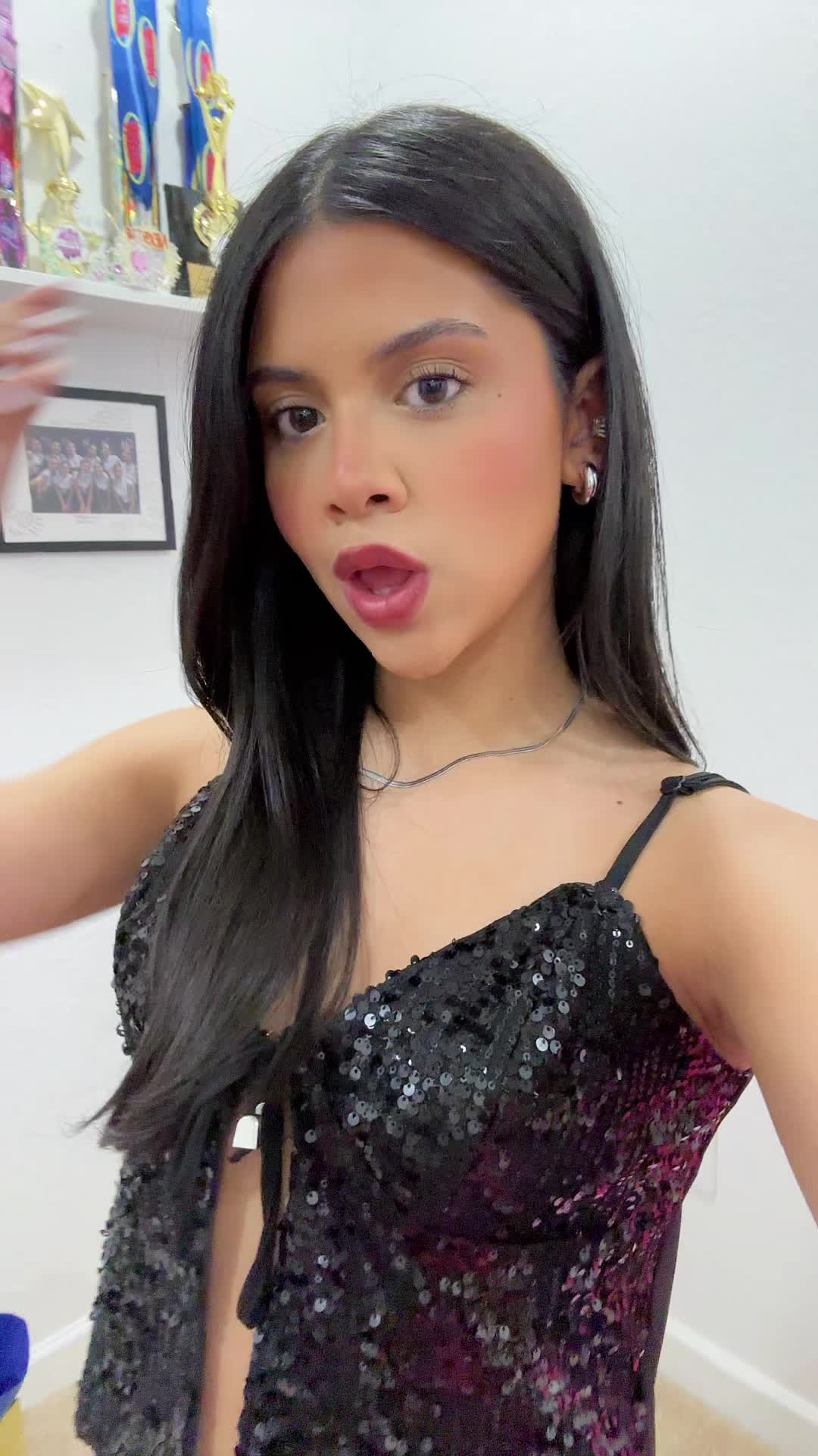@ariana