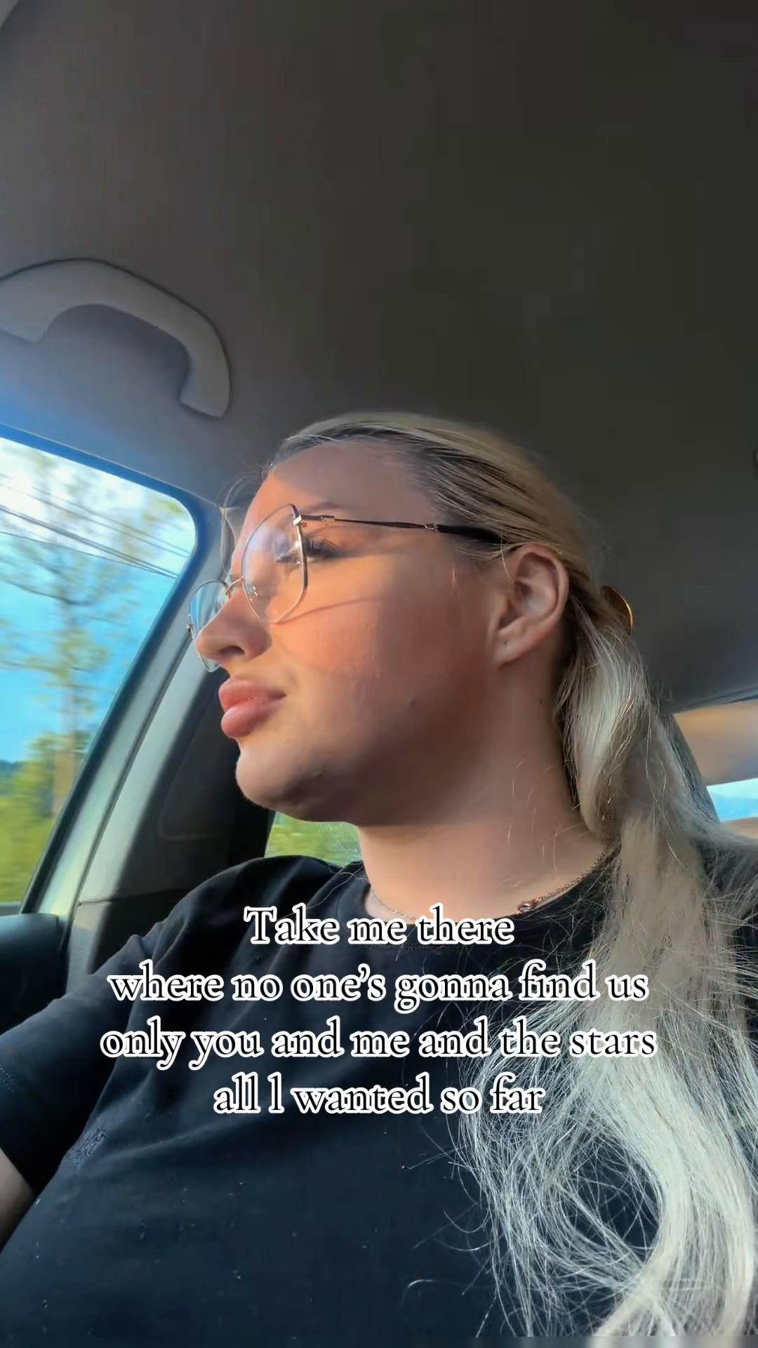 @vaaalentina